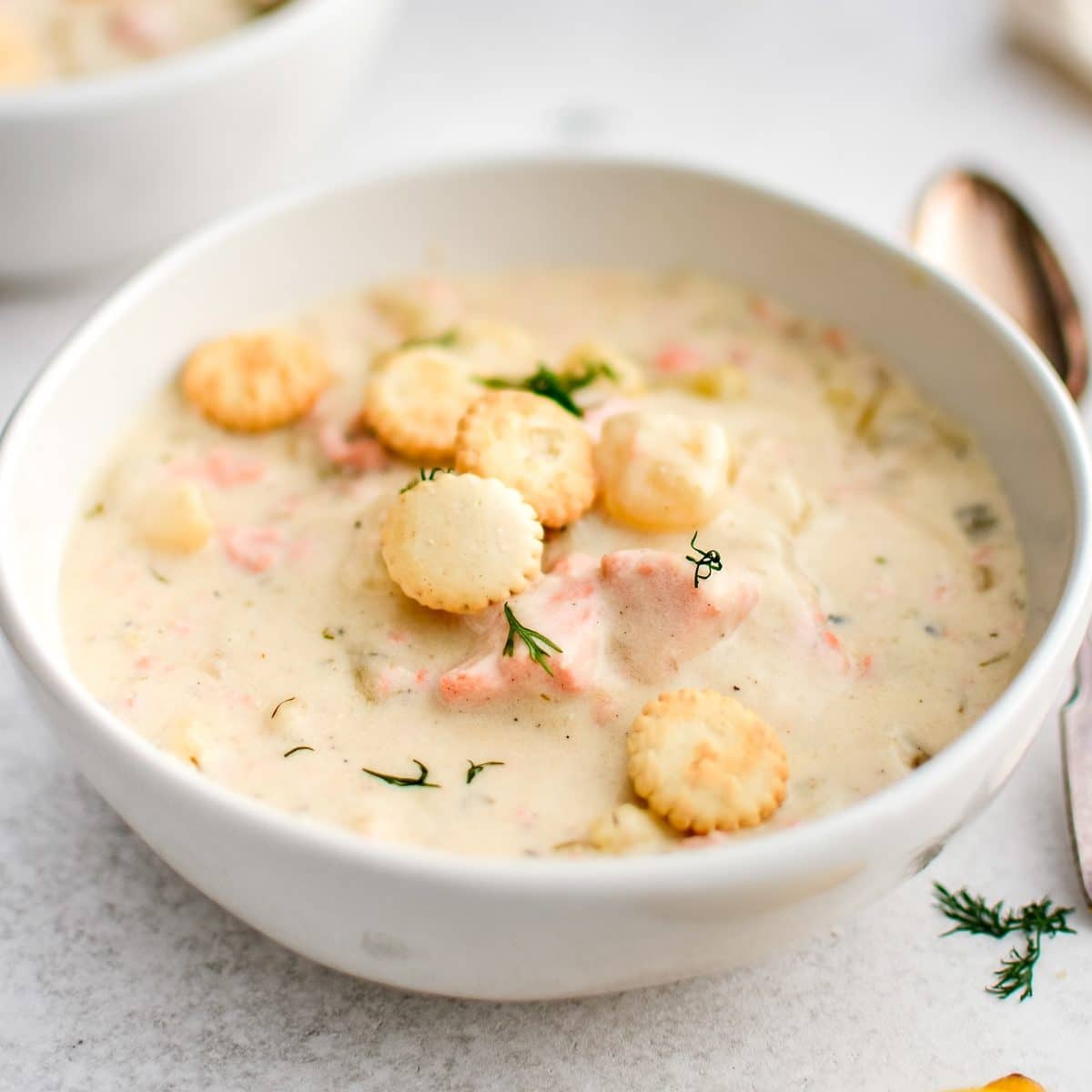 Super Creamy Salmon Chowder: A Quick and Comforting One-Pot Meal